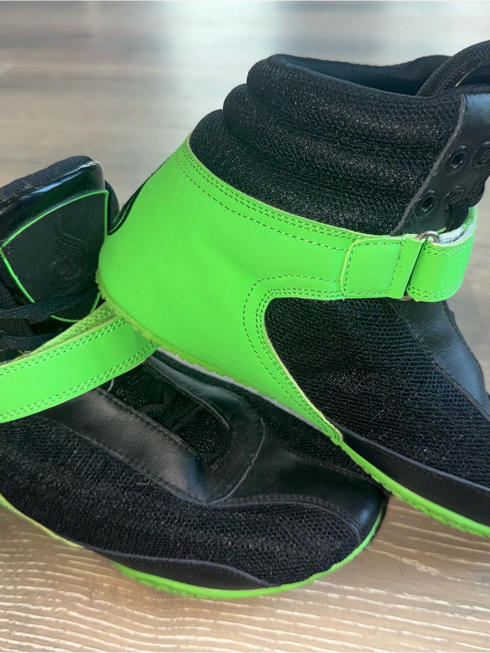 Ryderwear Black and Neon Green High-Top Athletic Shoes